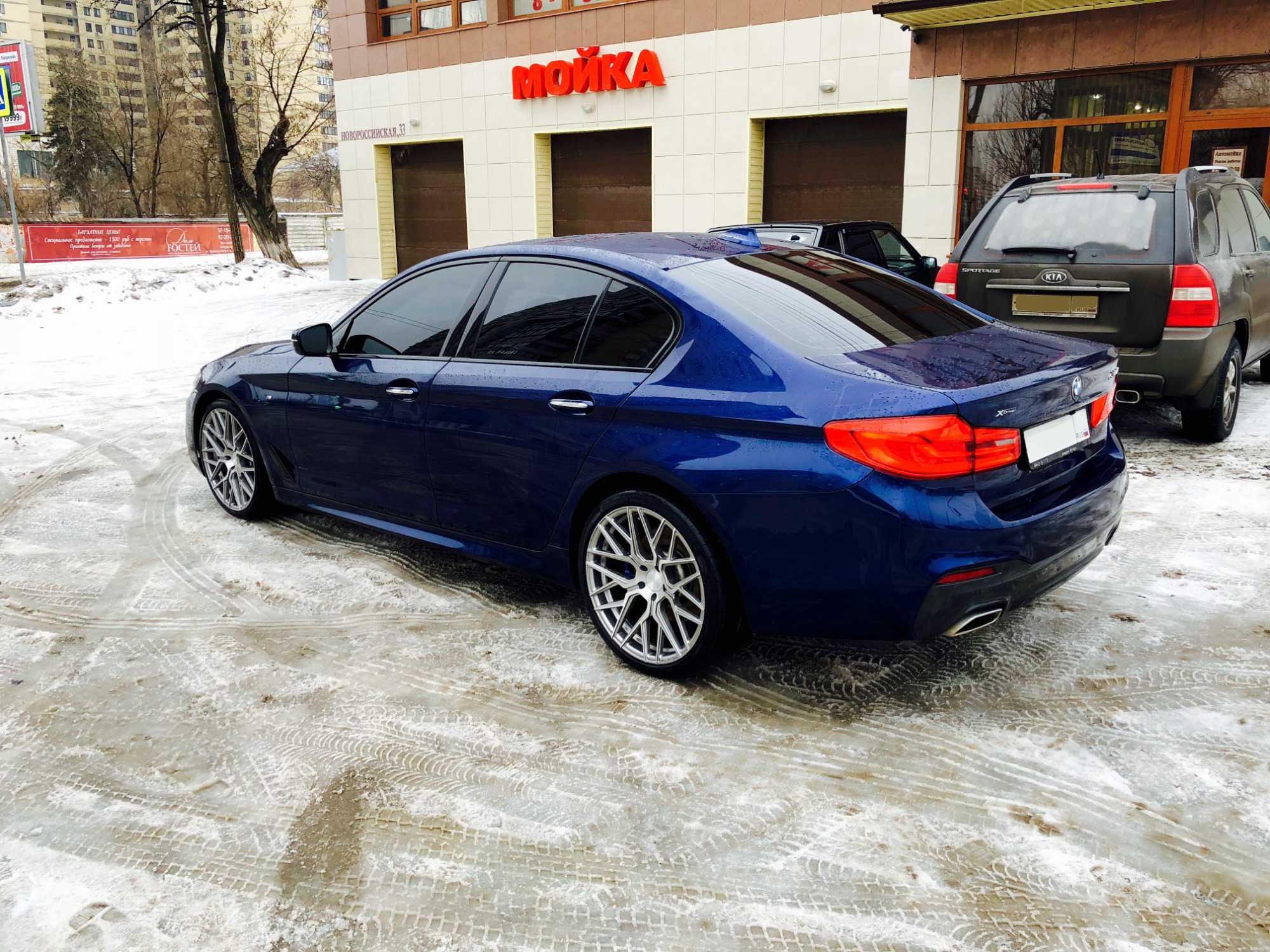 BMW 5 Series и 20" диски Rohana RFX10 Brushed Titanium фото 1